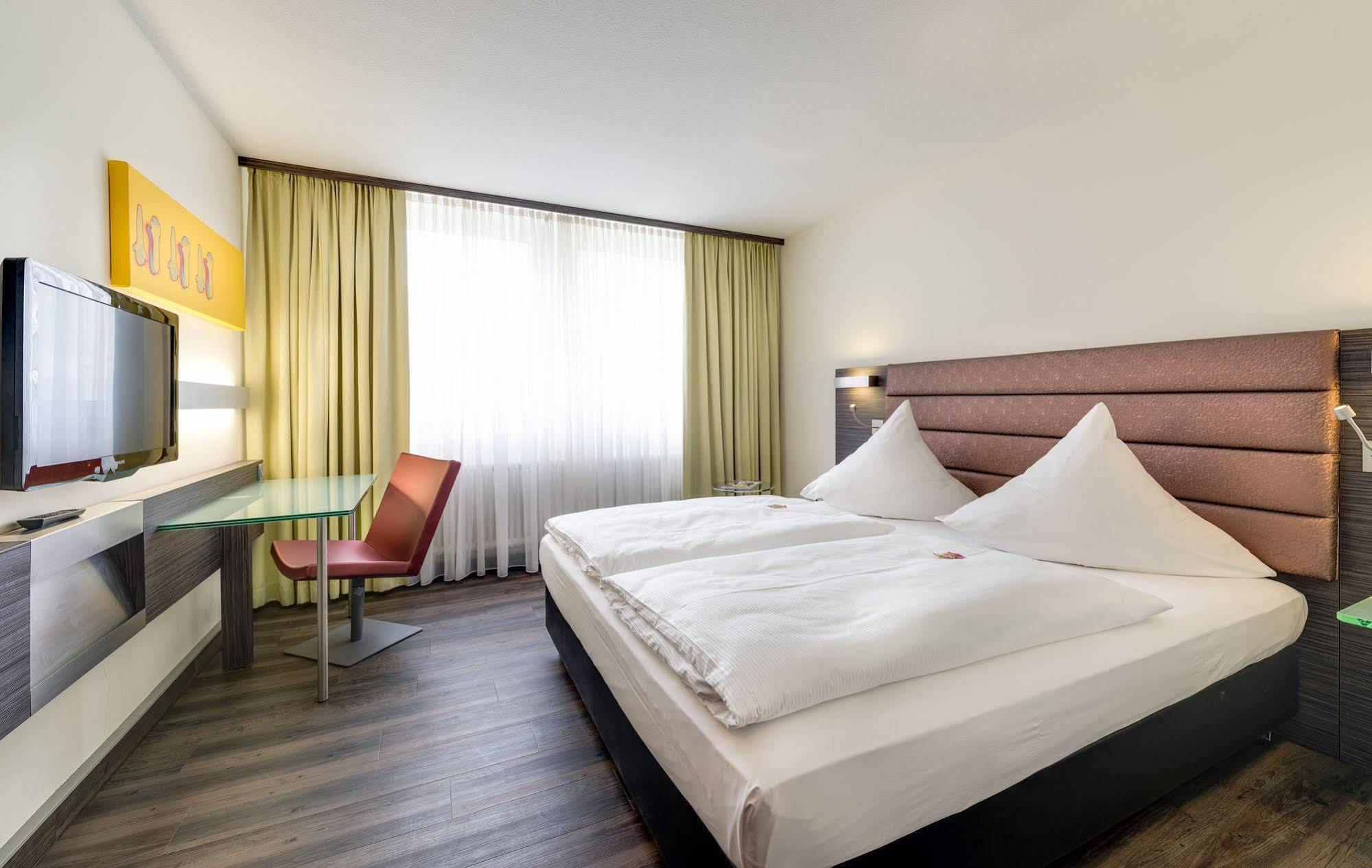 Novina Wöhrdersee Hotel